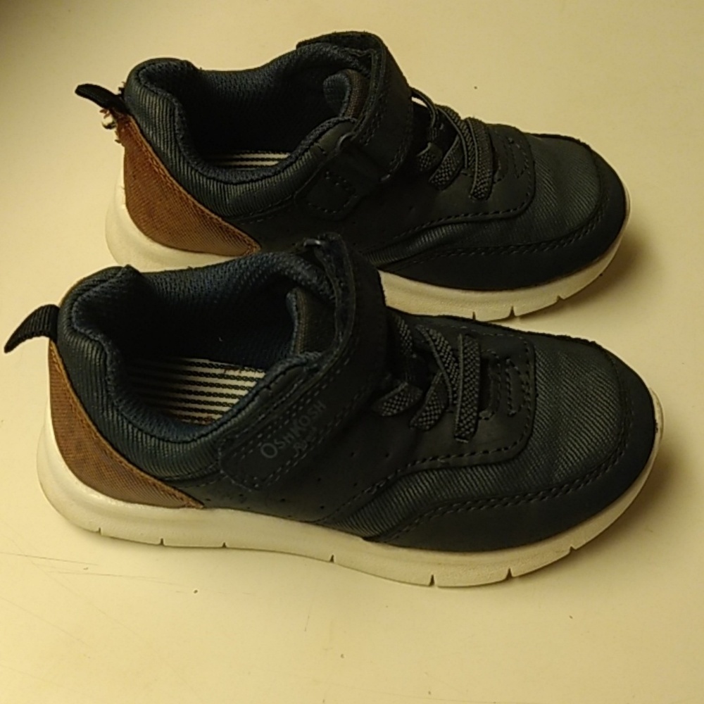 OshKosh B'gosh toddler shoes